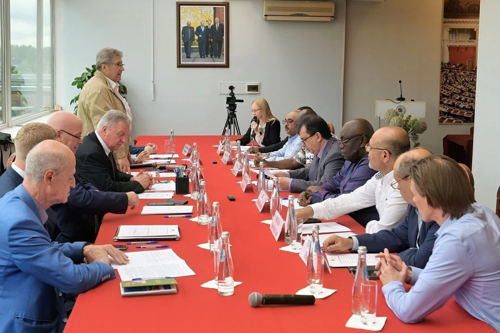 Лидеры африканских профсоюзов в гостях у ФНПР.