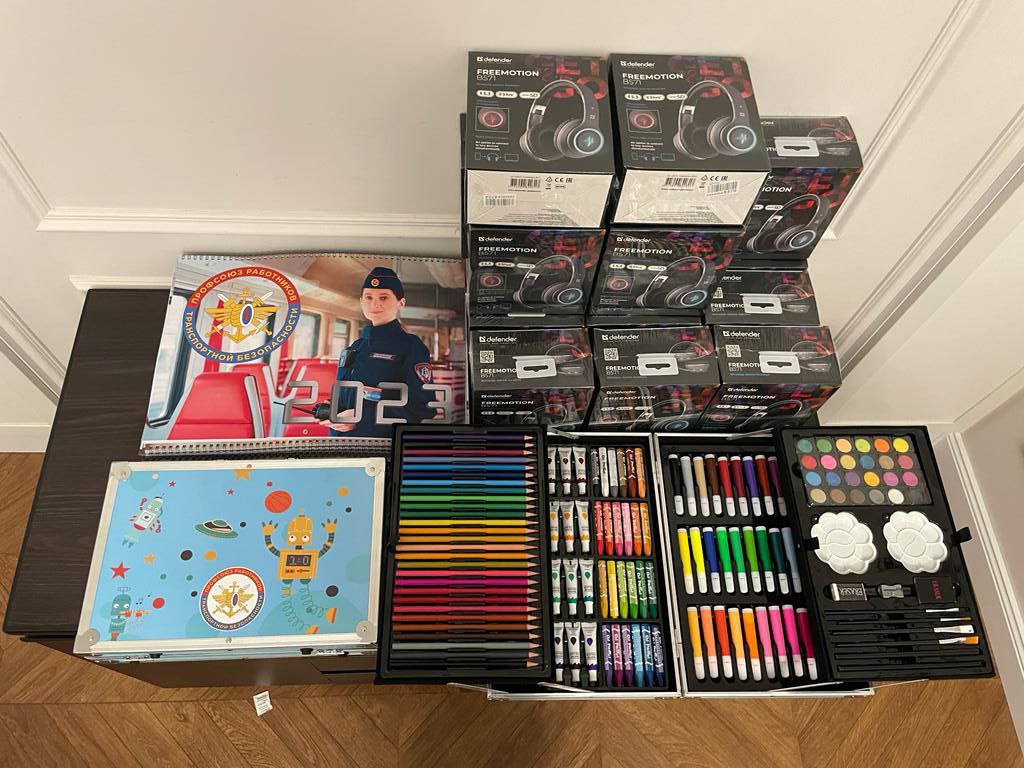 Итоги конкурса детского рисунка “Папа, мама на работе”.