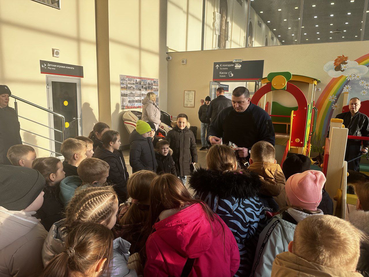 О транспортной безопасности детям: члены Профсоюза провели образовательное мероприятие