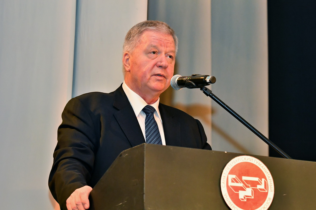 Генеральный Совет ФНПР – за совершенствование систем оплаты труда и социальной политики в современных условиях.