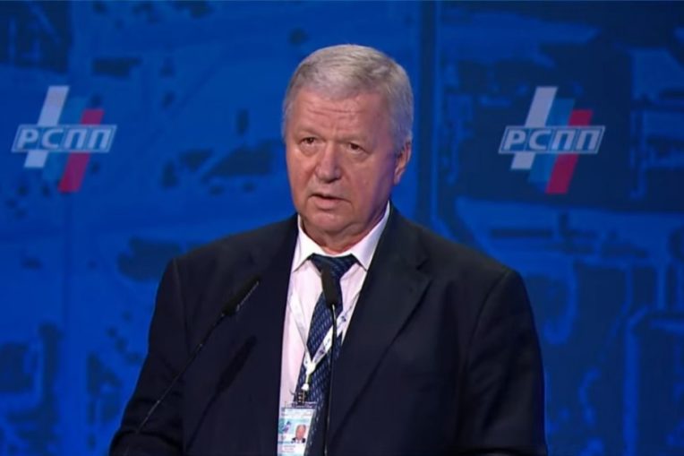 Лидеры профсоюзов и работодателей назвали главной проблемой российской экономики нехватку квалифицированных кадров.