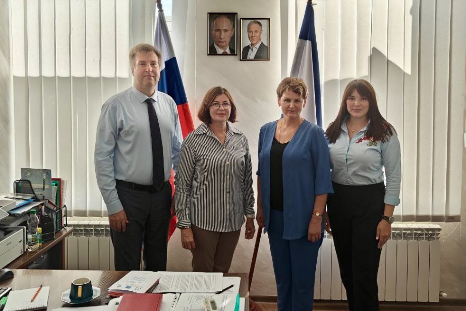 Визит ФНПР в новые регионы