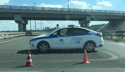 Всегда на страже: сотрудники транспортной безопасности обнаружили подозрительный предмет на трассе М-11