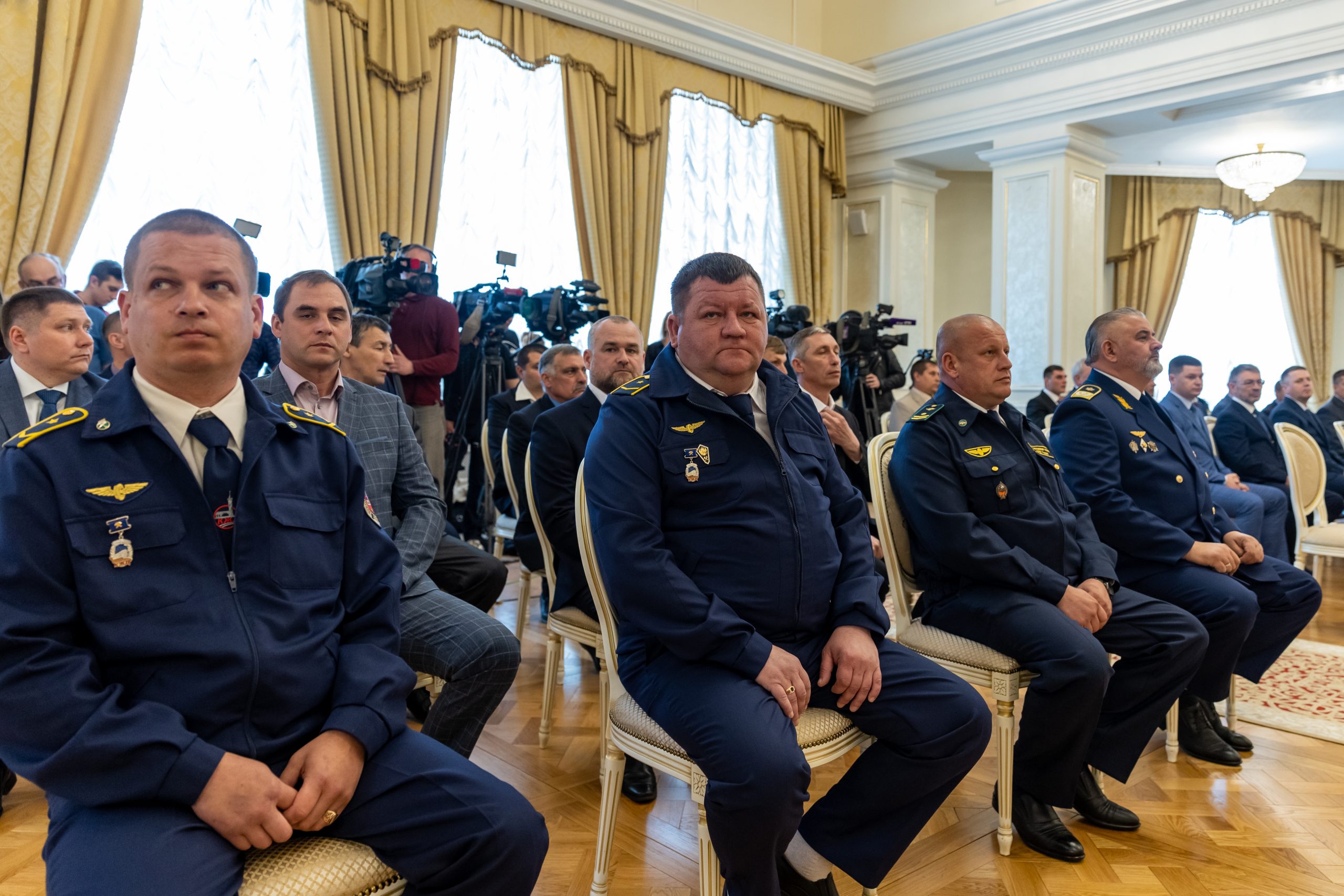 В Минтрансе России вручили госнаграды работникам, участвовавшим в восстановлении Крымского моста.