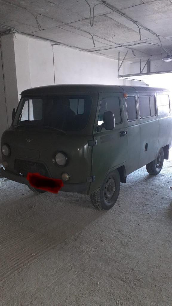 Профсоюзные активисты передали автомобиль добровольческому батальону