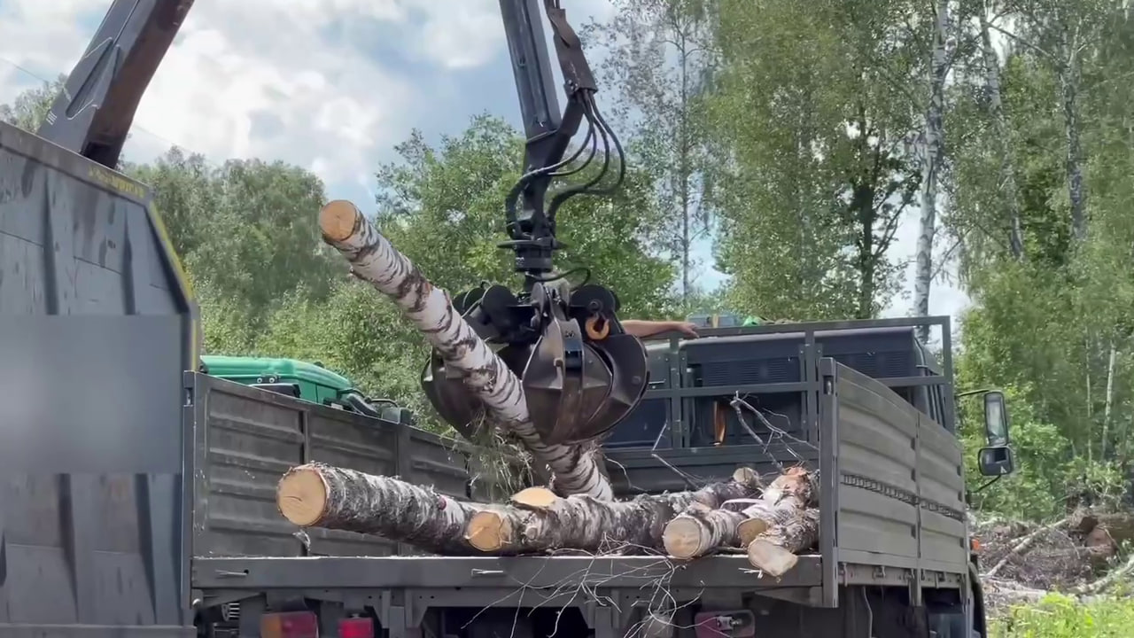 Гуманитарная акция по обеспечению лесоматериалом бойцов ВС РФ - уже доставлено более 1.003 м3!