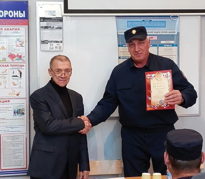 Во Владикавказе работников транспортной безопасности наградили почетным грамотами